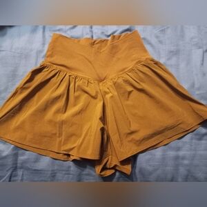 Aerie Offline by Aerie women’s crossover Real Me flowy shorts